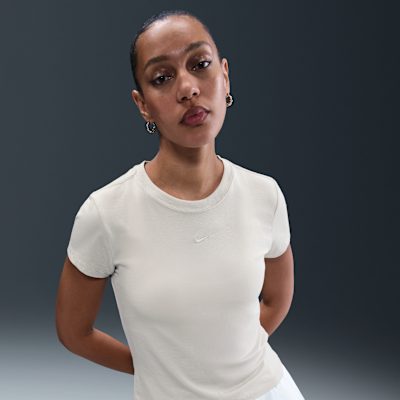 Nike Sportswear Chill Knit Women's T-shirt. Nike LU